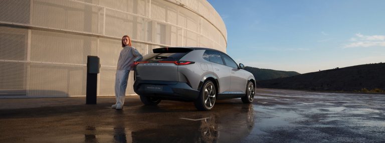 THE ALL-ELECTRIC MAZDA CX-6e ปี 2025 – 2026 รถพลังงานไฟฟ้า 100% (BEV)